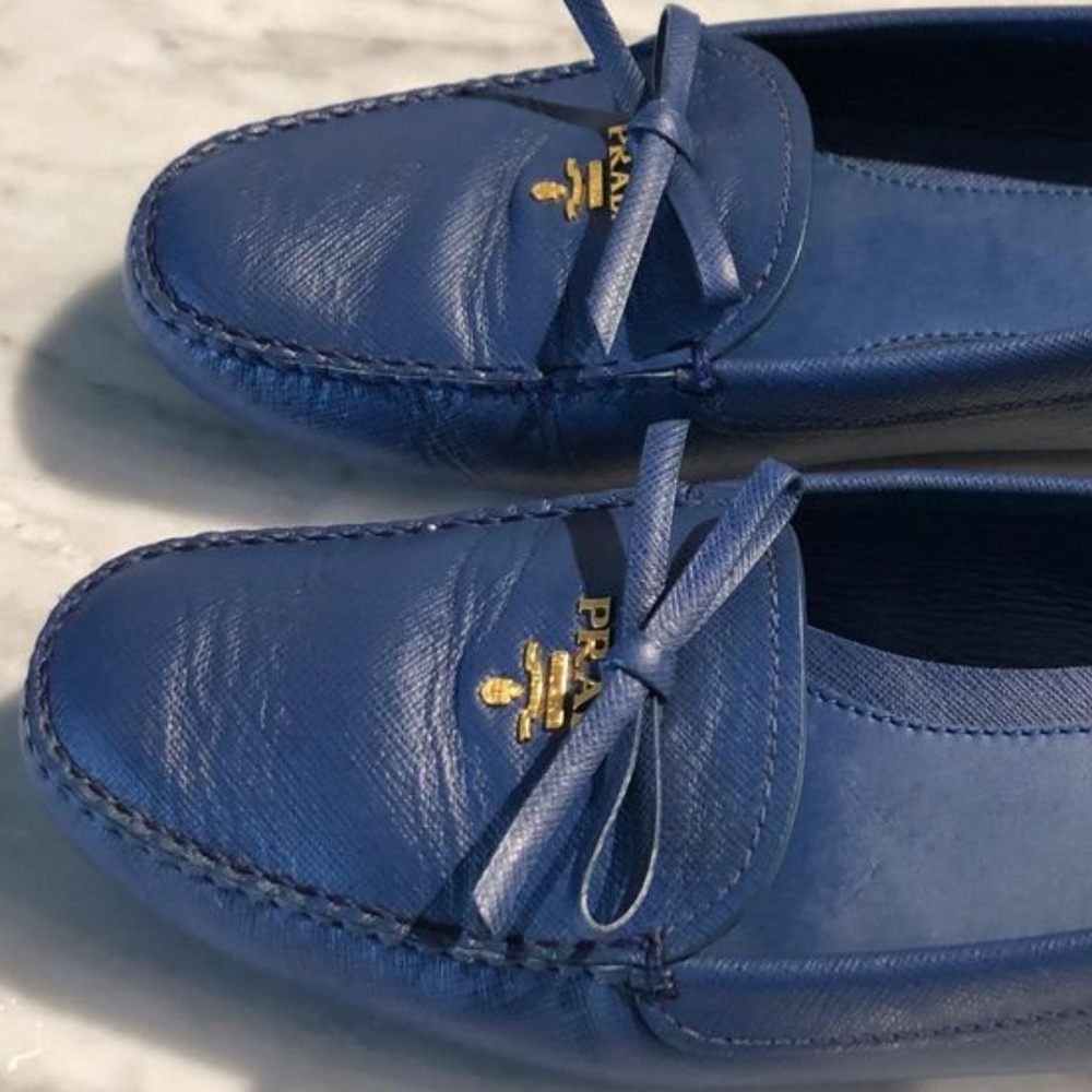 EUC Prada Blue Saffiano Leather Driving Shoes Flats Moccasins Bow Tie RARE